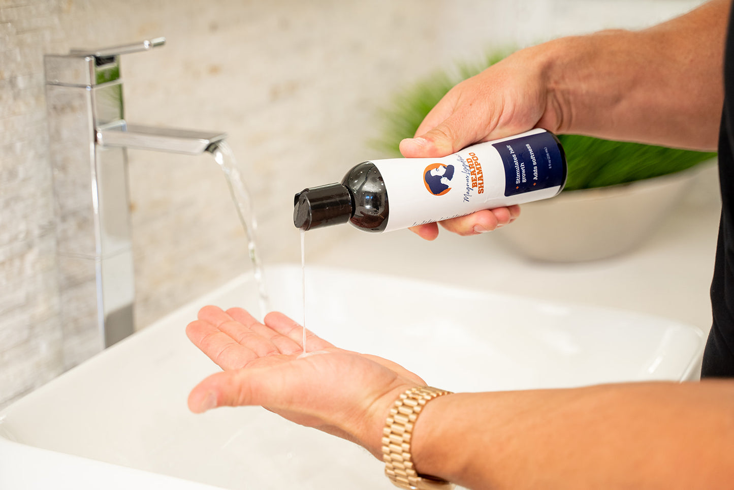 Magnus Method Antibacterial Beard Shampoo